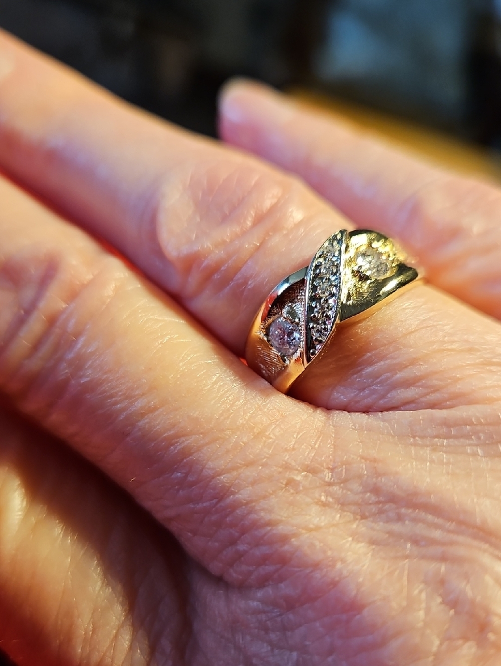 14 Ct Gold Ring With Natural Diamonds Sz 7.5